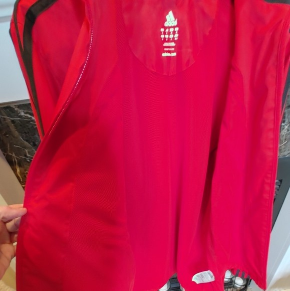 ADIDAS MENS DRIVE 2 WINDBREAKER FULL FRONT ZIP JACKET WITH STOWAWAY HOOD, RED M - Picture 9 of 14